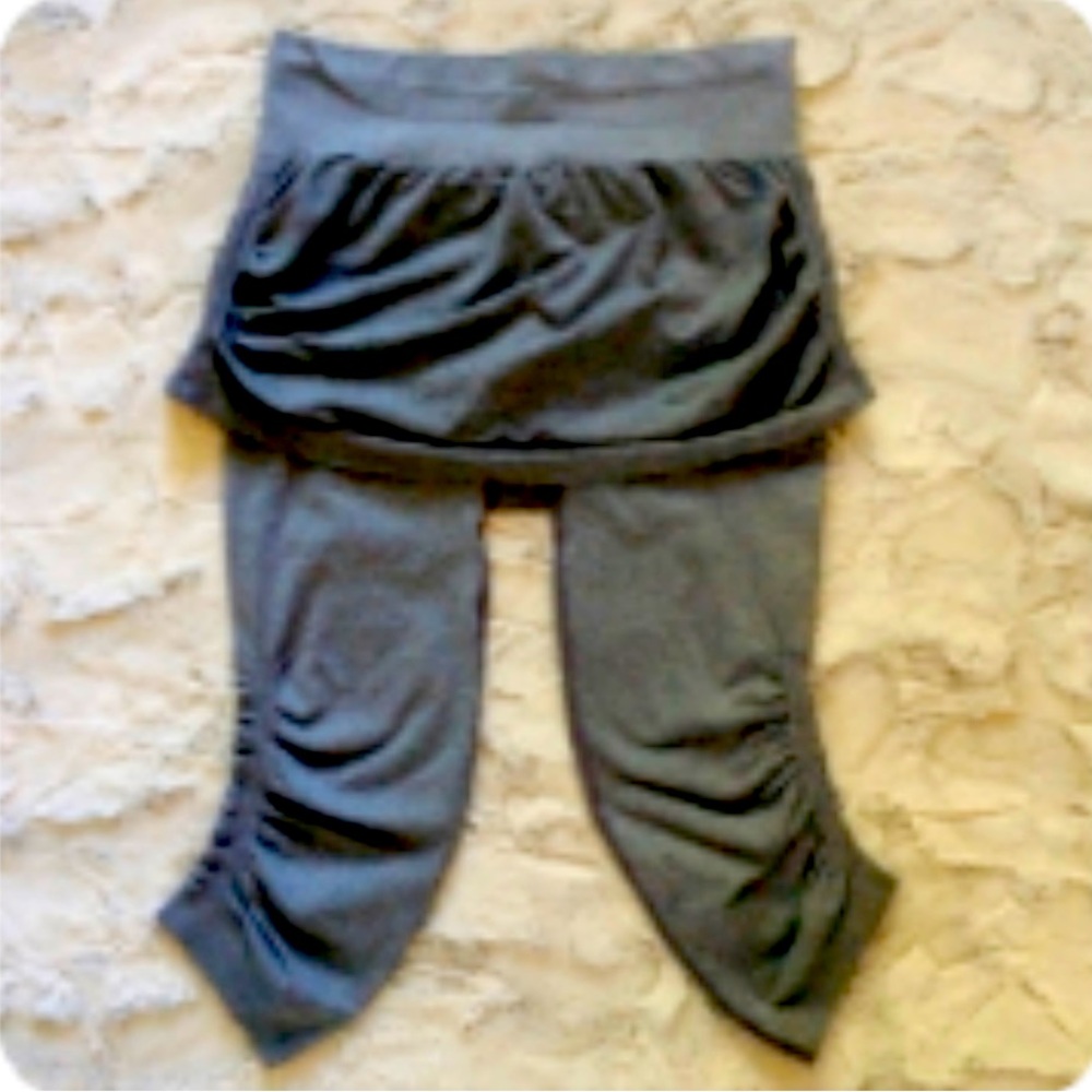 Athleta Skirts Got Legs grey legging skirt combo